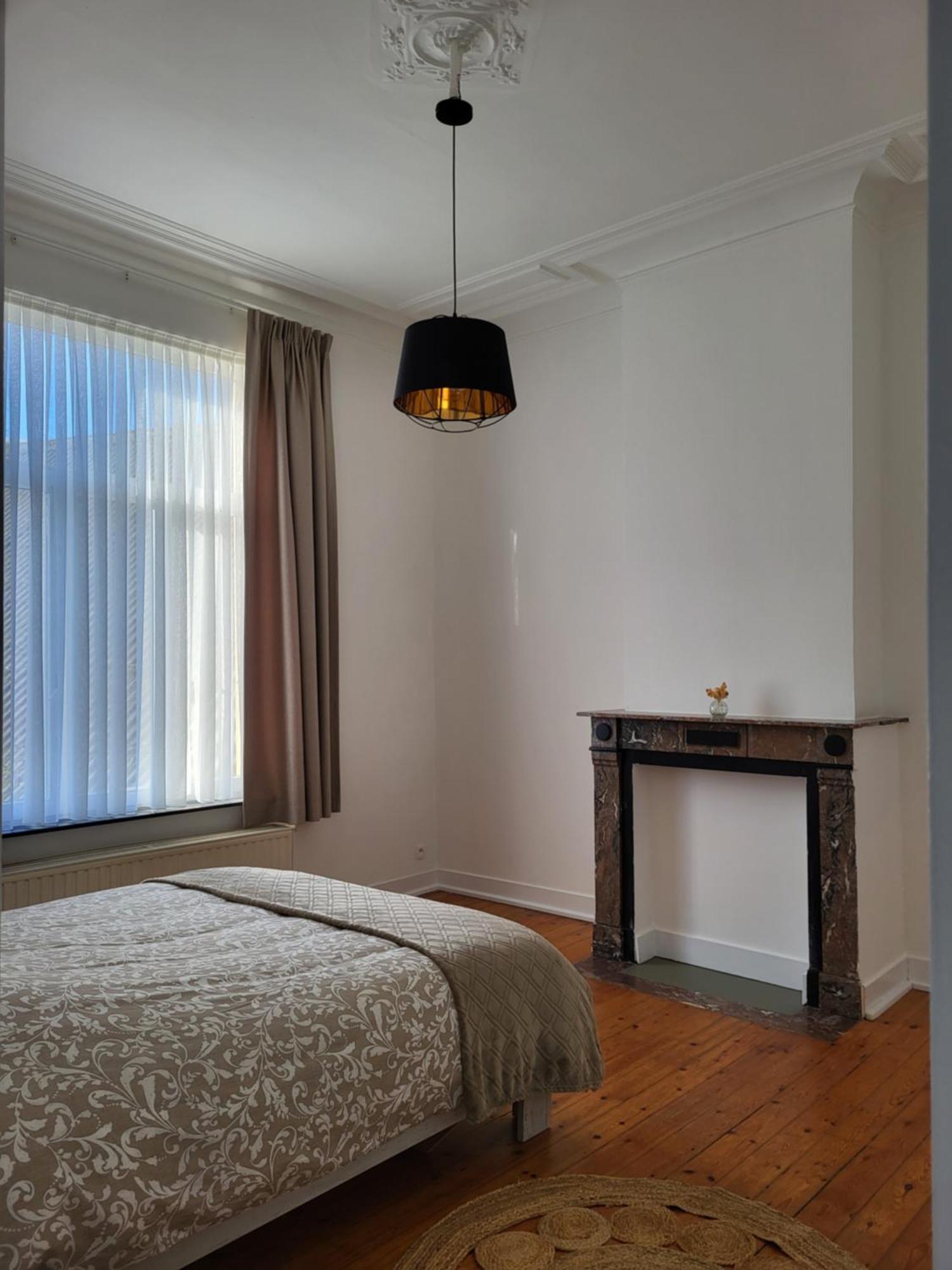 Brussels Bed & Blockchain Private Rooms With Shared Bathroom Etterbeek Ngoại thất bức ảnh
