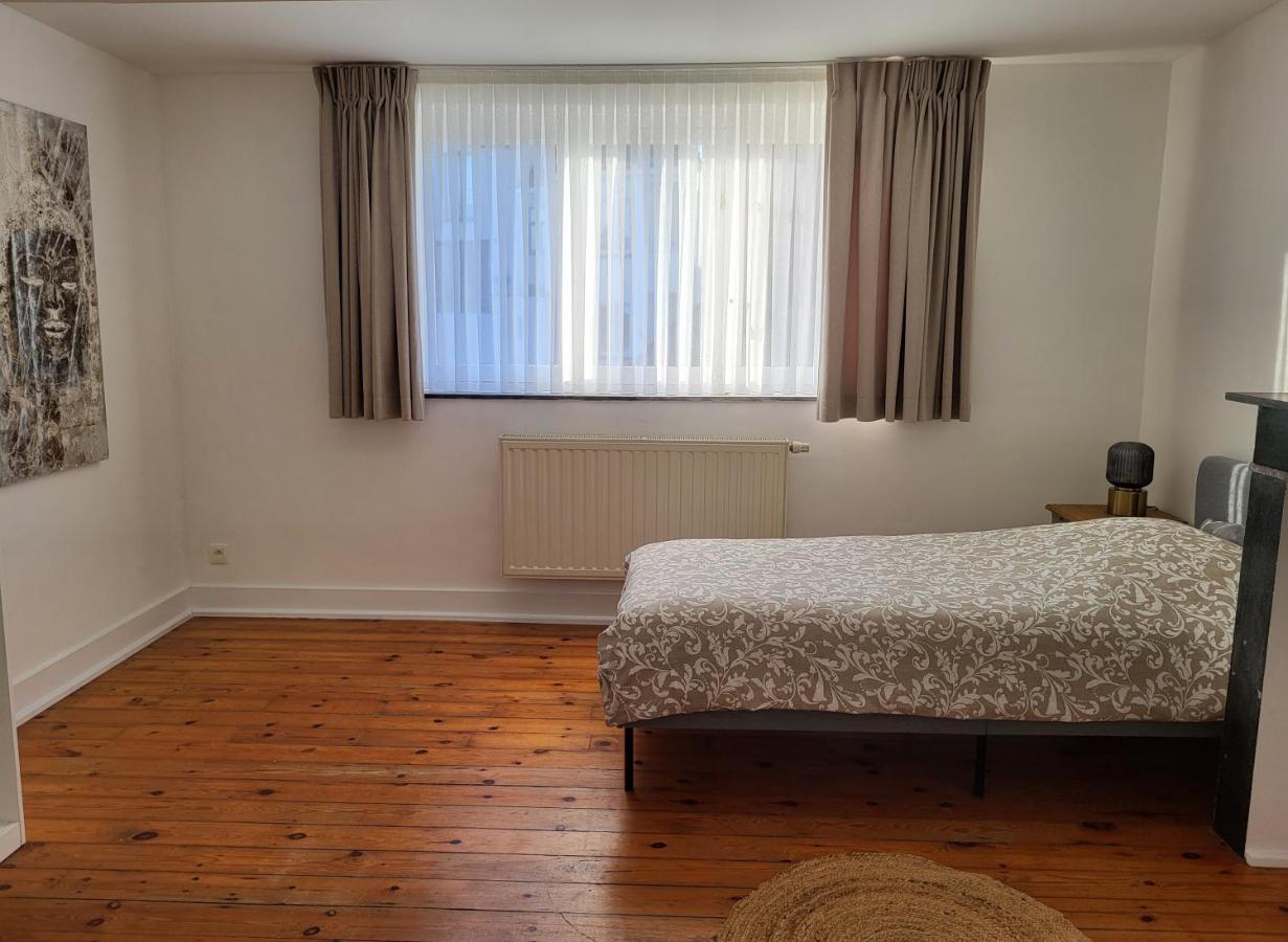 Brussels Bed & Blockchain Private Rooms With Shared Bathroom Etterbeek Ngoại thất bức ảnh