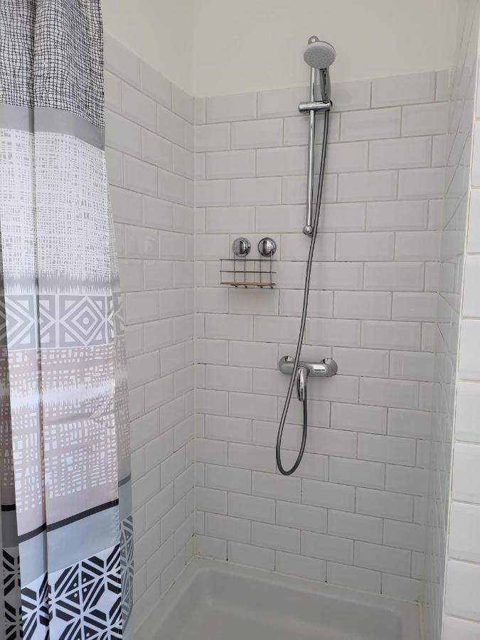 Brussels Bed & Blockchain Private Rooms With Shared Bathroom Etterbeek Ngoại thất bức ảnh