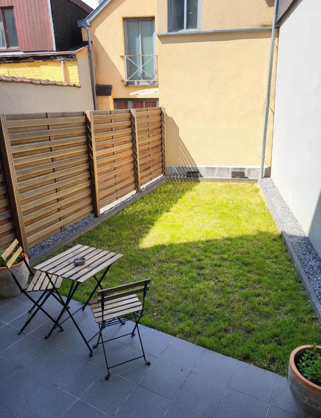 Brussels Bed & Blockchain Private Rooms With Shared Bathroom Etterbeek Ngoại thất bức ảnh