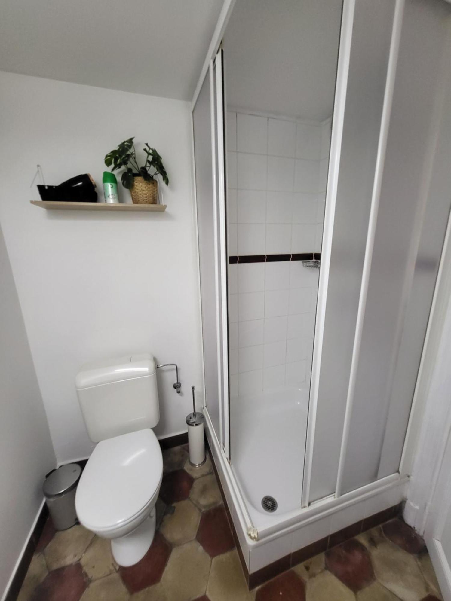 Brussels Bed & Blockchain Private Rooms With Shared Bathroom Etterbeek Phòng bức ảnh